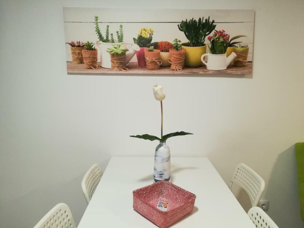 Iris Apartment Помбал Екстериор снимка