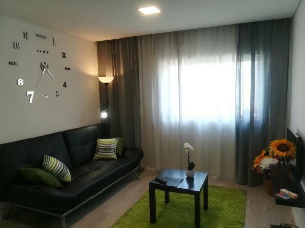 Iris Apartment Помбал Екстериор снимка